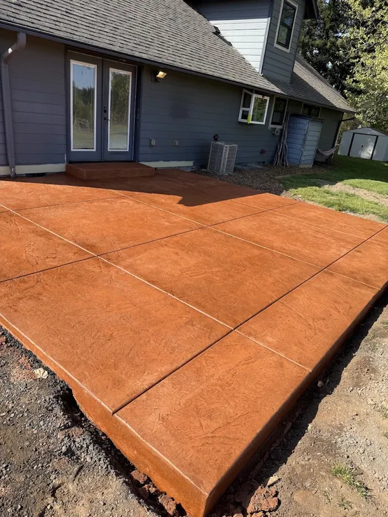 Colored / Sealed Stamped concrete installed by AM Concrete in the Portland metro